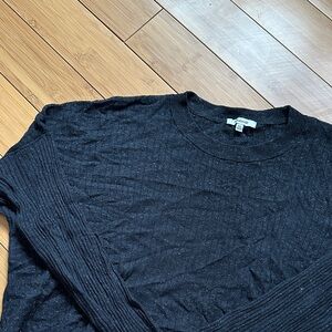 Madewell women’s Textured Black Cropped Sweater